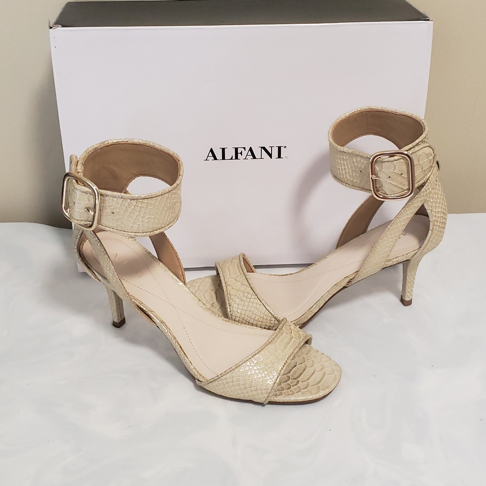 Alfani Women's Beige Snakeskin Heels